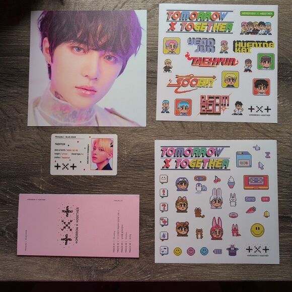 TXT MINISODE1 BLUE HOUR Album PINK W/Inclusions And Taehyun Photocard - Picture 4 of 7